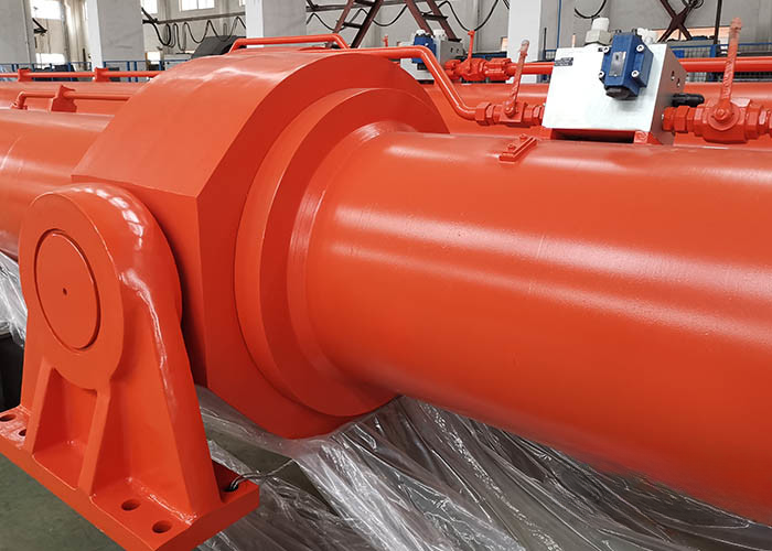 Hydraulic Cylinders For Mar Retaining Hydropower Station